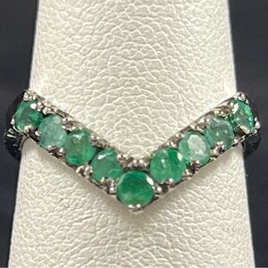 9‑Stone Emerald V‑Shaped Sterling Silver Ring